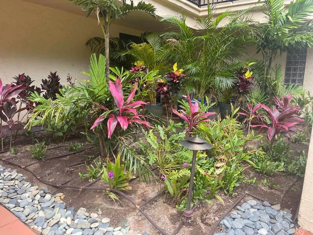 Zen By The Sea, Ground-Level Paradise With Ocean Views Kahana 0*,  États-Unis