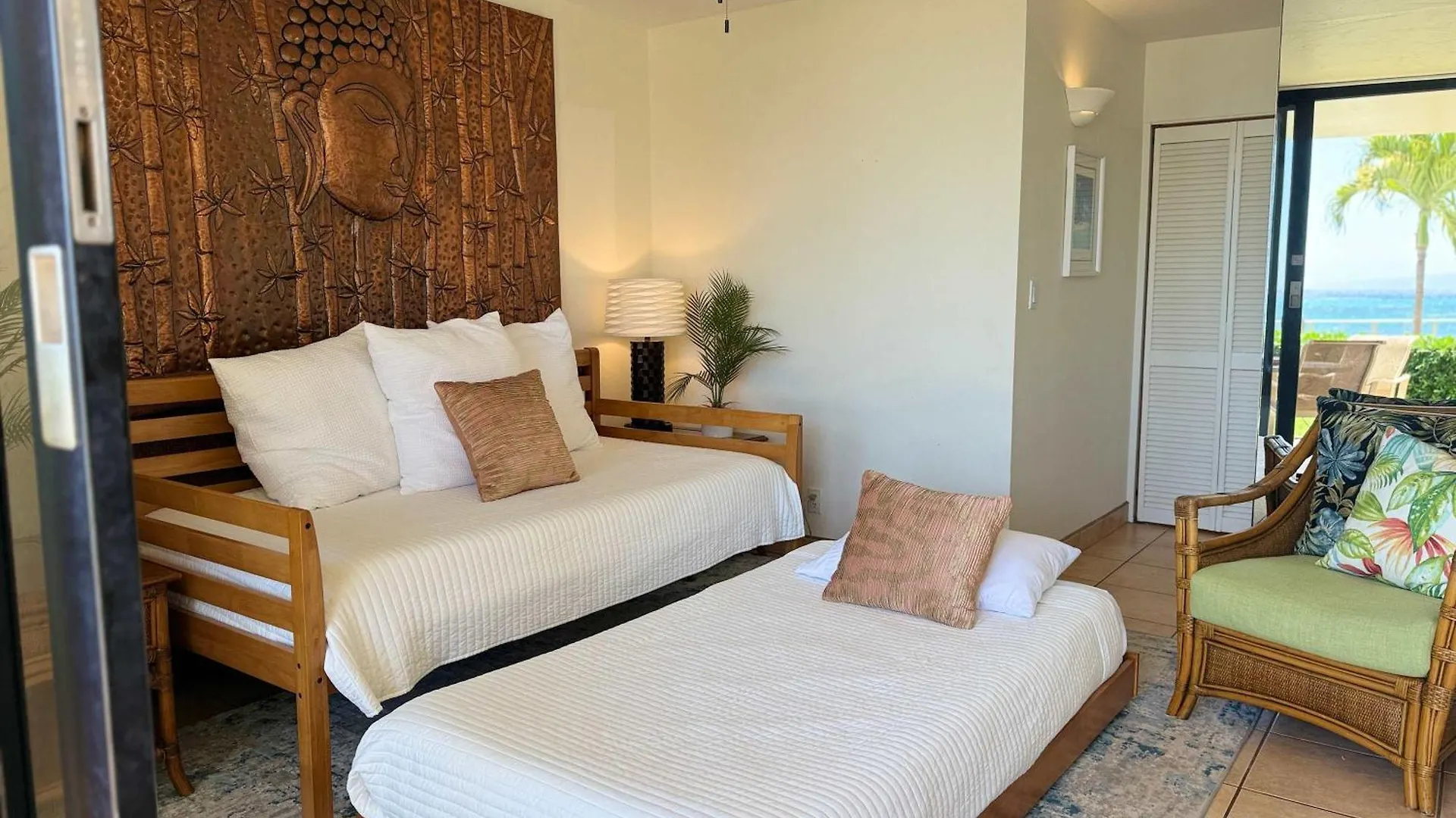Zen By The Sea, Ground-Level Paradise With Ocean Views Kahana Hébergement de vacances